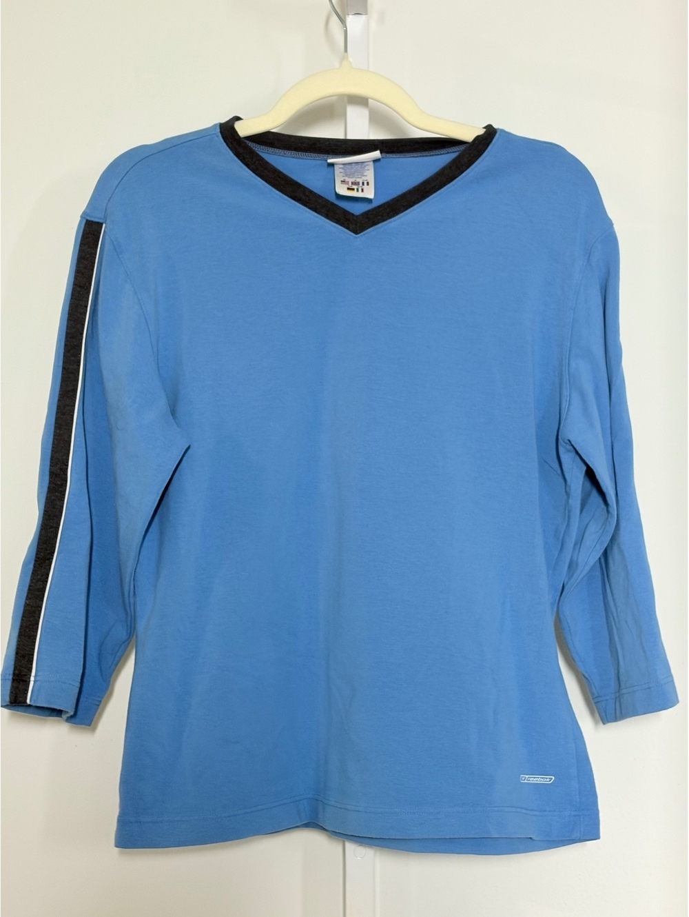 Reebok Blue V-Neck size XL Long Sleeve Shirt with Black and White Stripe Detail
